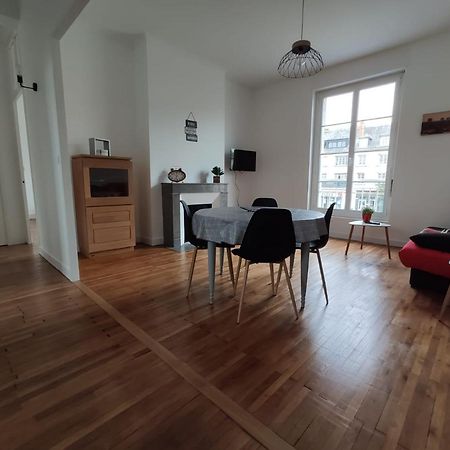 Appartement 1-6 pers situé entre les ponts Saumur Extérieur photo