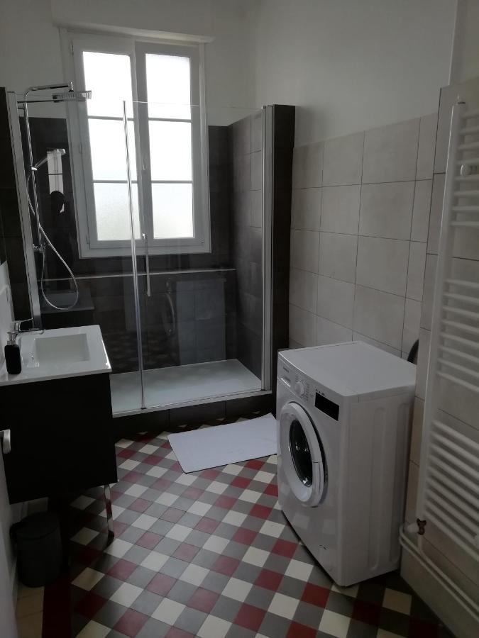 Appartement 1-6 pers situé entre les ponts Saumur Extérieur photo