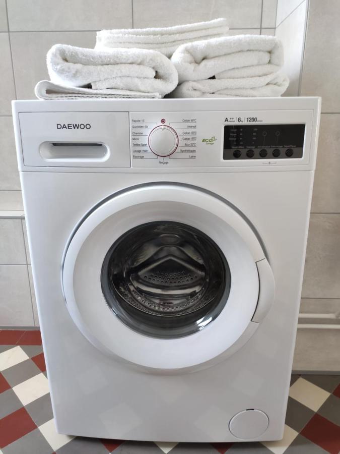 Appartement 1-6 pers situé entre les ponts Saumur Extérieur photo
